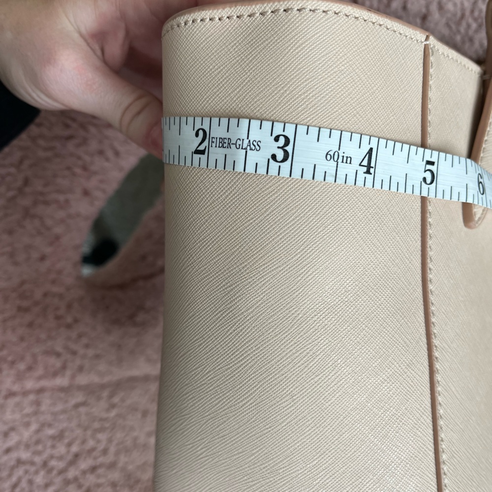 Tory Burch Saffiano Leather Tote/ Light Oak/Excellent Condition - Picture 16 of 16